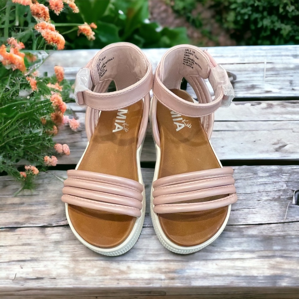 NWOT - MIA - girls light pink platform sandals